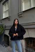 YÜN CROP KABAN - Siyah resmi